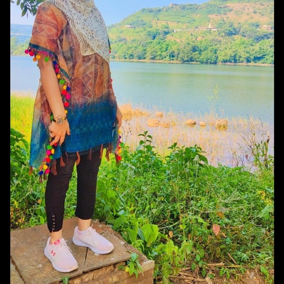 ❌❌SOLD❌❌Trending kaftan tunic with pompom - Picture 7 of 11